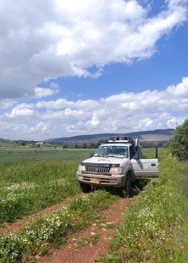 Jeepon Naim – Jeep Tours & Navigation Instruction