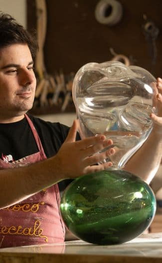 Aravotart Artist’s Talk & Experiential Lecture on the World of Glass